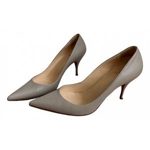Christian Louboutin 85mm Pumps size 37.5 in a Grey/Beige calfskin leather